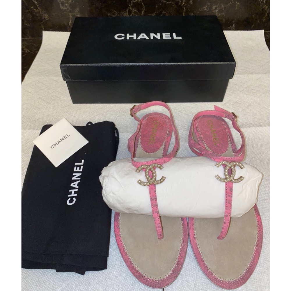 Chanel Pink Sandals Euro 41  authentic new in box w/ dustbags